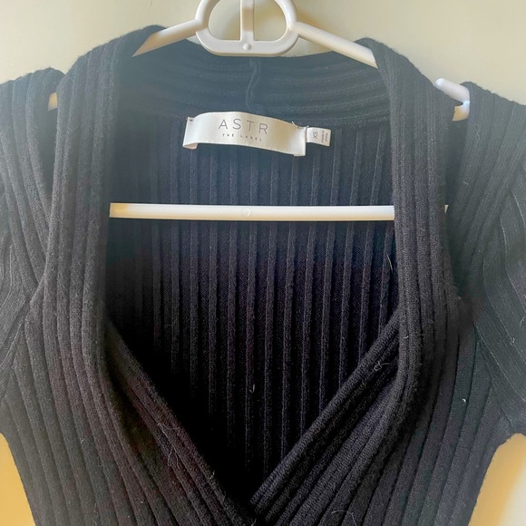 ASTR Bundle of Sweater Dresses XS - Picture 7 of 8